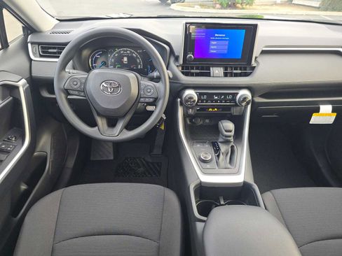 Certified 2025 Toyota RAV4 LE image 20