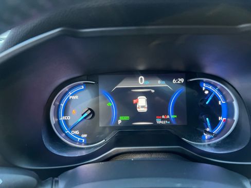 Used 2020 Toyota RAV4 Limited image 34