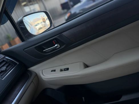 Used 2018 Subaru Outback 3.6R Limited image 37