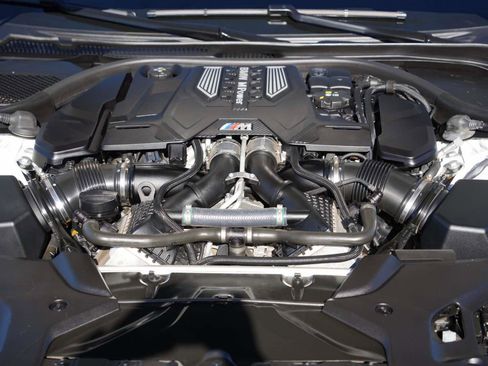 Used 2023 BMW M5 image 31