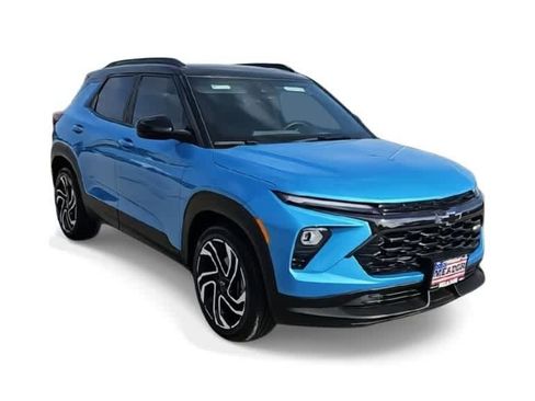 Used 2025 Chevrolet TrailBlazer RS w/ Convenience Package FWD image 2