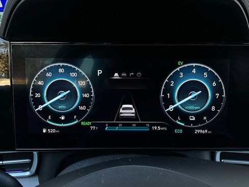 Used 2025 Hyundai Elantra Limited image 43