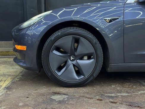 Used 2018 Tesla Model 3 Long Range image 4
