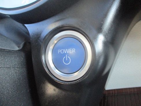 Used 2021 Toyota Sienna XLE image 14