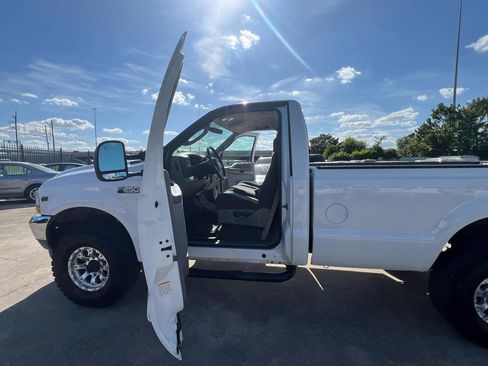 Used 2003 Ford F250 XL AWD/4WD image 13