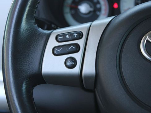 Used 2007 Toyota FJ Cruiser 4WD image 26