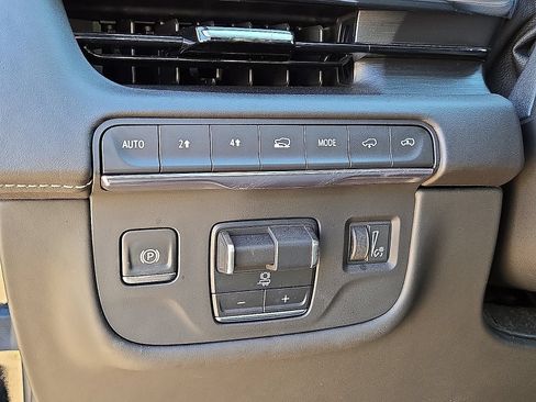 Used 2024 Cadillac Escalade Sport Platinum AWD/4WD image 25