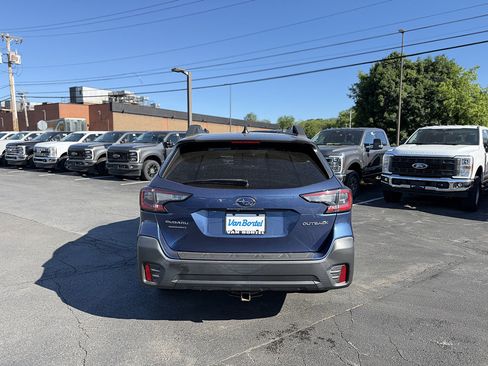 Used 2020 Subaru Outback Premium AWD/4WD image 5