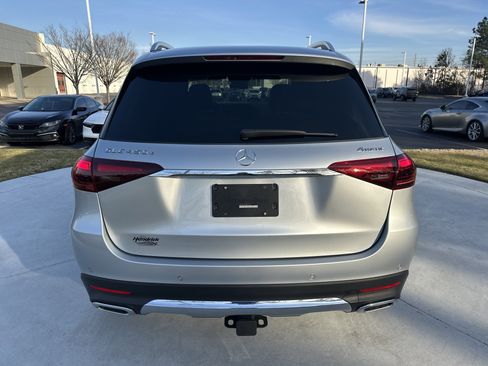 Used 2025 Mercedes-Benz GLE 450e 4MATIC image 9