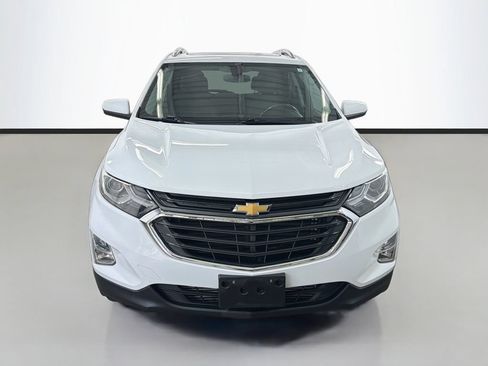 Used 2019 Chevrolet Equinox LT w/ Sun & Navigation Package AWD/4WD image 2