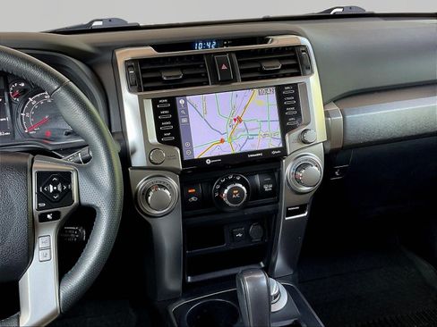 Used 2022 Toyota 4Runner SR5 Premium w/ Moonroof Package AWD/4WD image 9