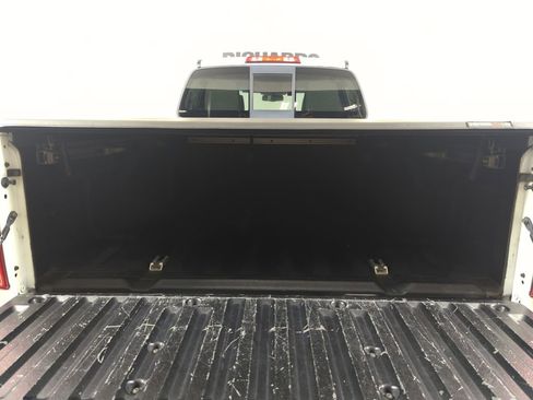 Used 2014 Nissan Frontier SV w/ SV Value Truck Package image 18