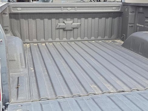 Used 2022 Chevrolet Silverado 1500 LTZ w/ LTZ Premium Package image 8