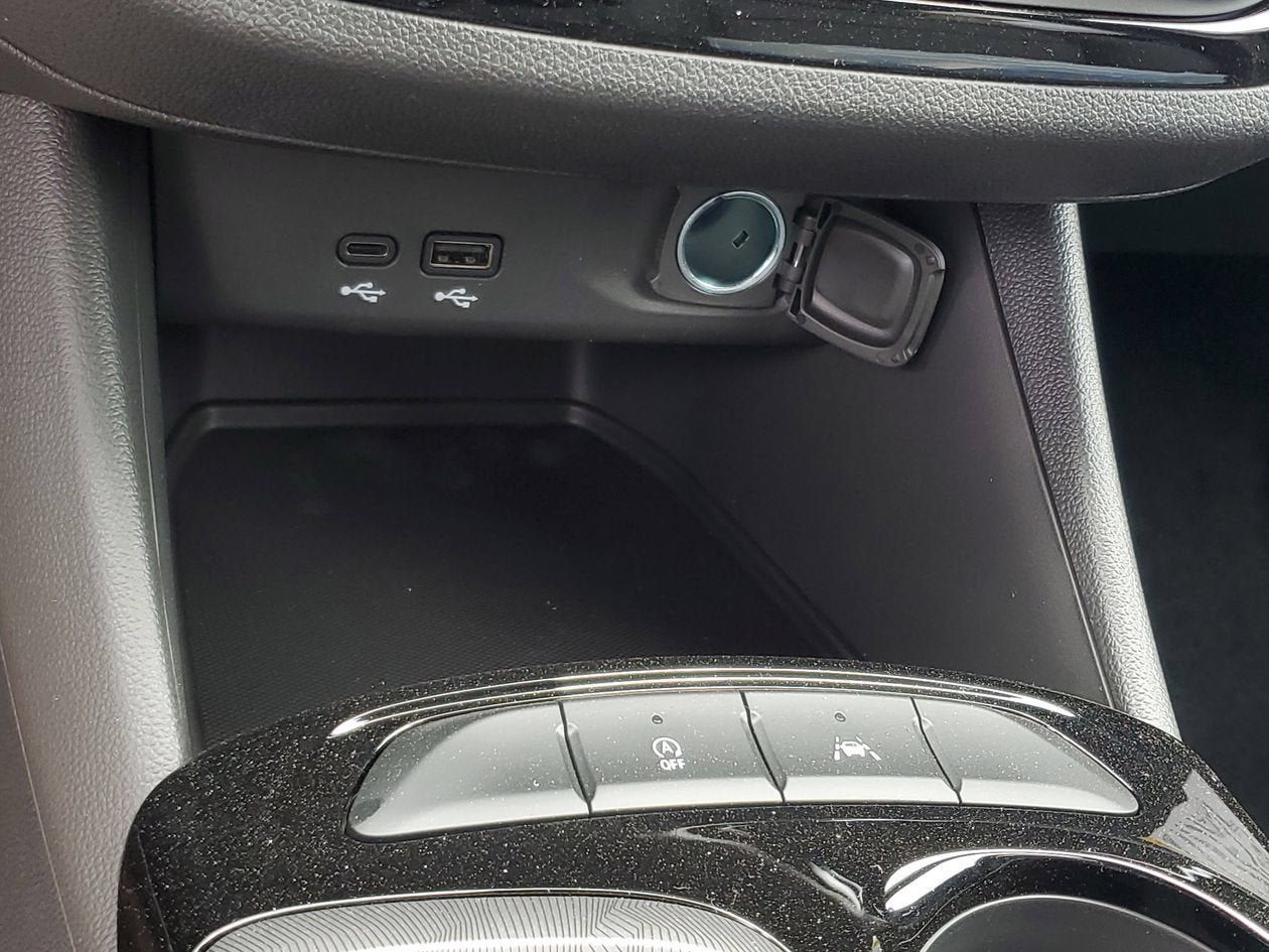 New 2026 Buick Envista Sport Touring w/ Convenience I Package FWD image 23