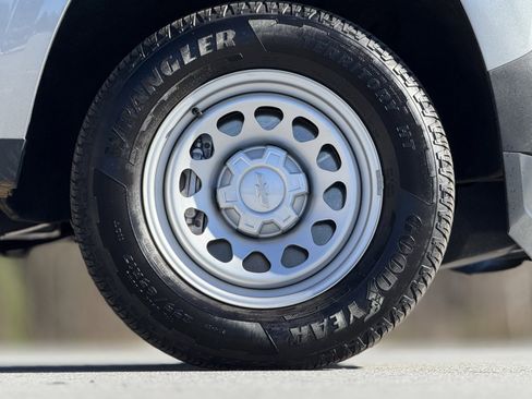 Used 2023 Chevrolet Colorado W/T w/ WT Convenience Package II image 20