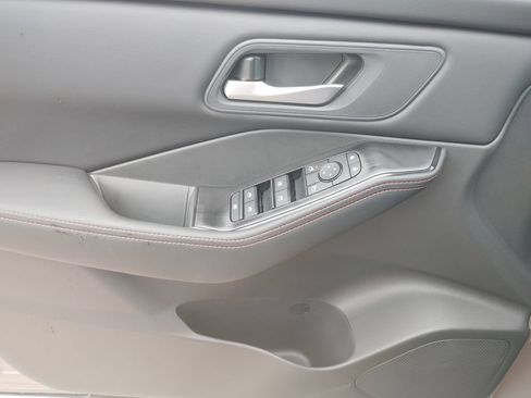 New 2026 Nissan Rogue SV AWD/4WD image 15