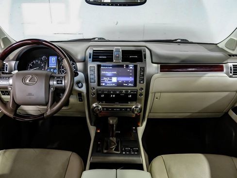 Used 2017 Lexus GX 460 Premium AWD/4WD image 22