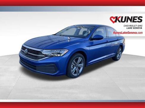 Used 2024 Volkswagen Jetta SE image 12