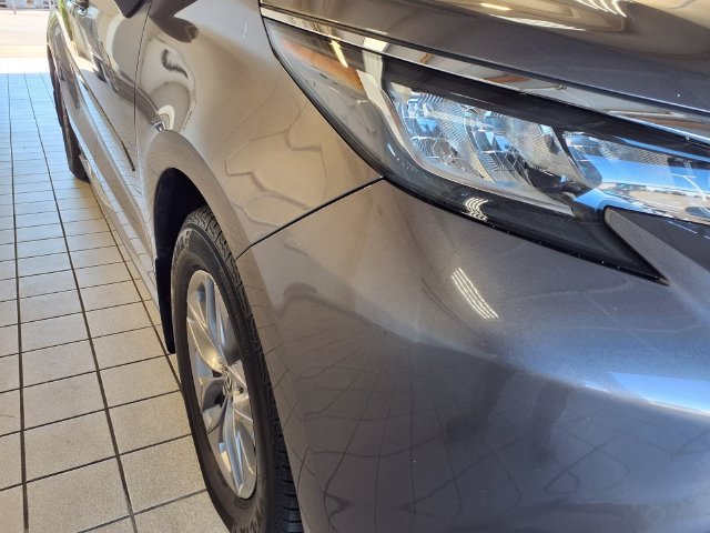 Used 2022 Toyota Sienna XLE AWD/4WD image 5