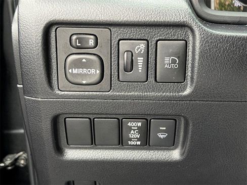 Used 2022 Toyota 4Runner SR5 Premium image 35