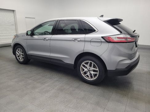 Used 2024 Ford Edge SEL image 3