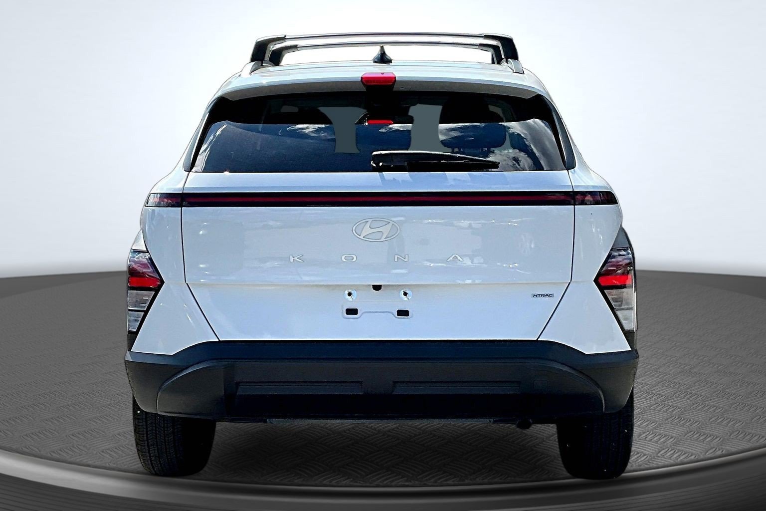 Used 2025 Hyundai Kona SEL AWD/4WD image 4