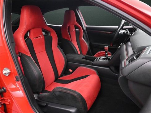 Used 2018 Honda Civic Type R image 23