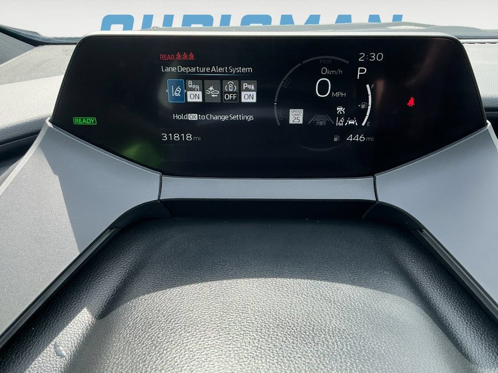 Used 2025 Toyota Prius XLE FWD image 21