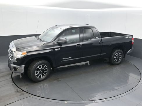 Used 2017 Toyota Tundra SR5 image 36