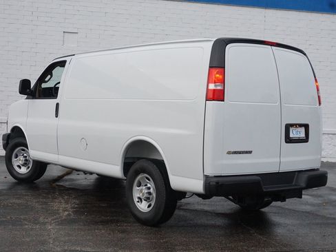 New 2025 Chevrolet Express 2500 Work Van image 7