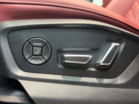 New 2026 Audi SQ7 Prestige AWD/4WD image 20