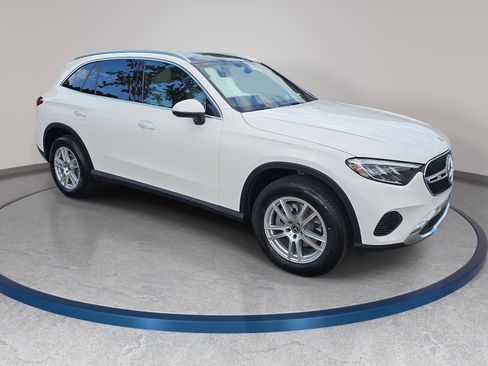 New 2026 Mercedes-Benz GLC 300 image 3