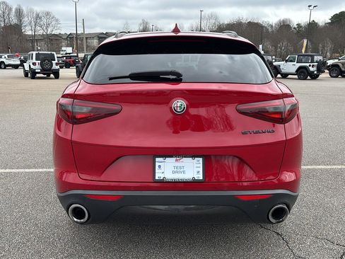 Used 2021 Alfa Romeo Stelvio Sprint w/ Nero Edizione image 4