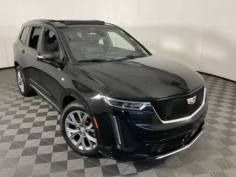 Used 2020 Cadillac XT6 Sport w/ Platinum Package AWD/4WD image 41