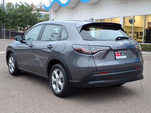 Used 2023 Honda HR-V LX image 7