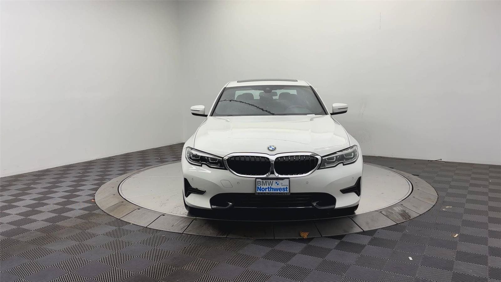 Used 2021 BMW 330e xDrive w/ Convenience Package AWD/4WD image 8