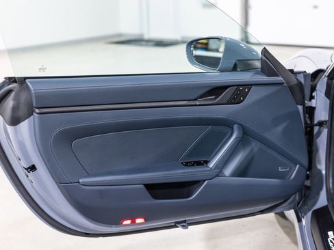 Used 2024 Porsche 911 Carrera GTS w/ Premium Package image 28