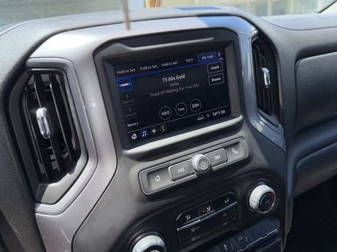 Used 2020 Chevrolet Silverado 1500 Custom w/ Custom Value Package AWD/4WD image 25