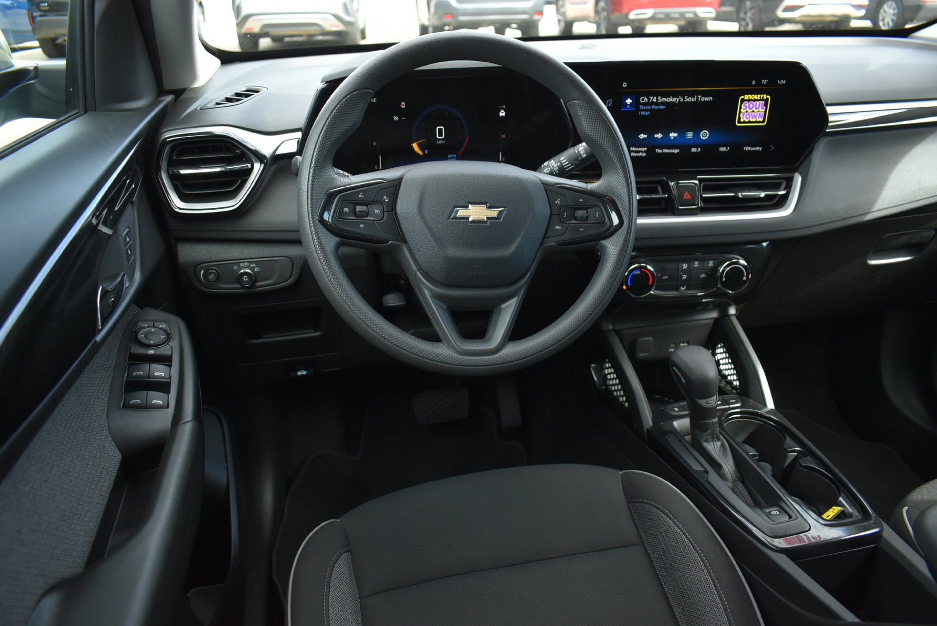 Used 2025 Chevrolet TrailBlazer LT AWD/4WD image 15