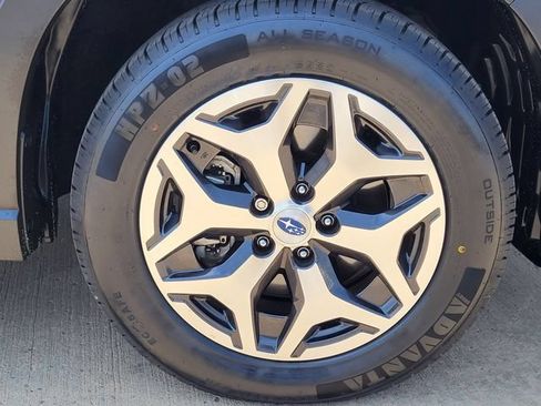 Certified 2024 Subaru Forester Premium AWD/4WD image 22