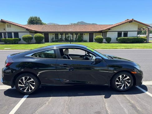 Used 2016 Honda Civic LX image 3