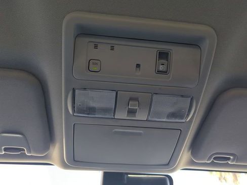 Used 2024 Nissan Titan SV w/ SV Convenience Package AWD/4WD image 23