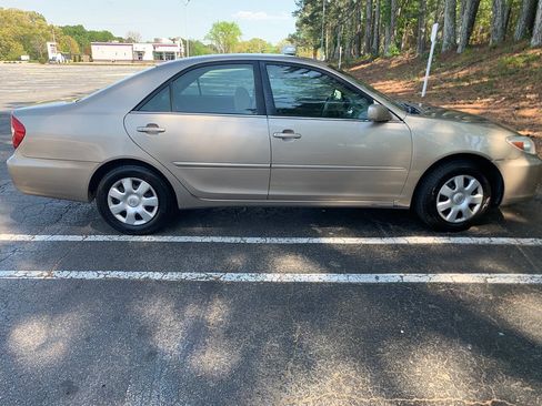 Used 2003 Toyota Camry LE FWD image 4