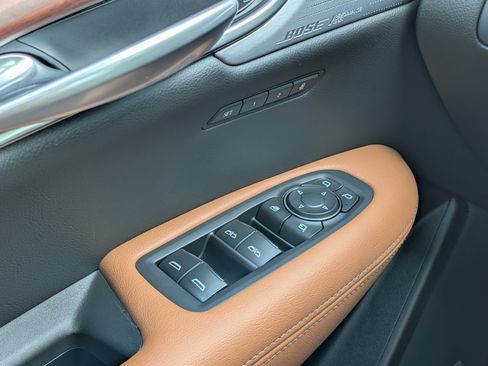 New 2026 Cadillac XT5 Premium Luxury w/ LPO, Floor Liner Package AWD/4WD image 17