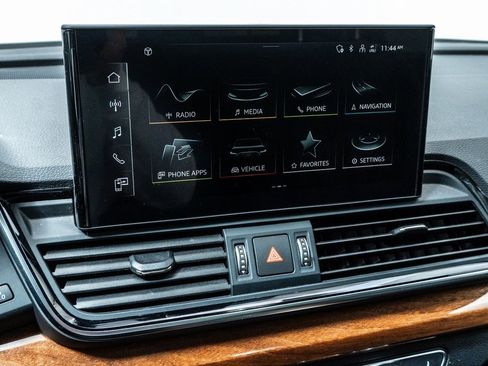 Used 2023 Audi Q5 2.0T Premium Plus w/ Premium Plus Package image 16