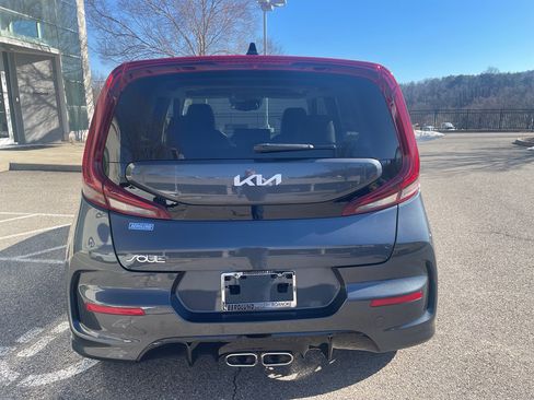 Used 2022 Kia Soul Turbo image 4