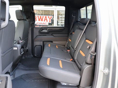 New 2026 GMC Sierra 3500 AT4 w/ AT4 Premium Plus Package image 32