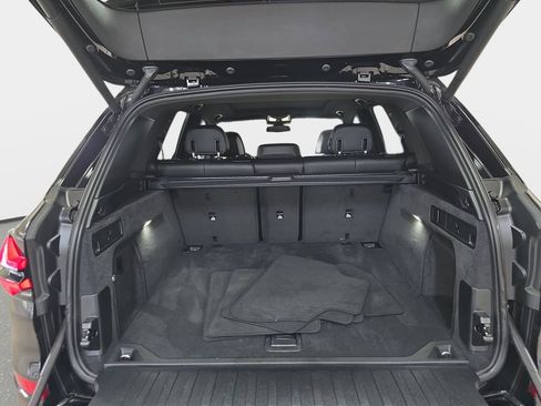 Used 2024 BMW X5 xDrive40i w/ M Sport Package AWD/4WD image 30