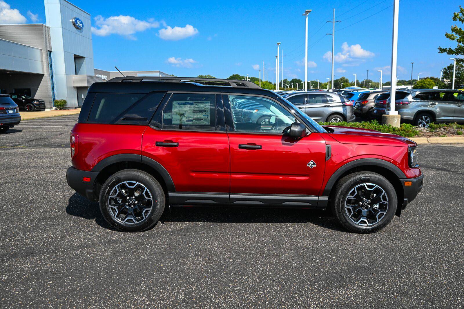 New 2026 Ford Bronco Sport Outer Banks w/ Outer Banks Tech Package+ AWD/4WD image 3