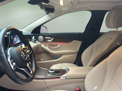 Used 2021 Mercedes-Benz C 300 4MATIC Sedan w/ Premium Package image 13